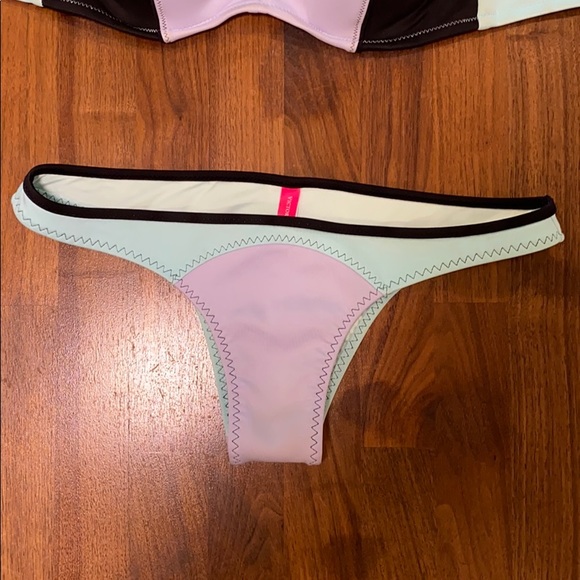 Victoria’s Secret bikini - Picture 3 of 7